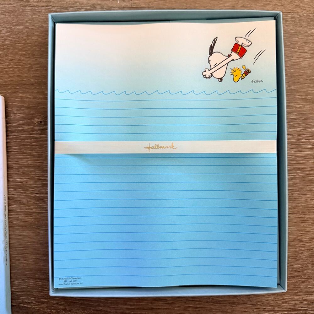 Vintage 1965 Hallmark Snoopy Stationary Set Woodstock Snoopy Diving Peanuts